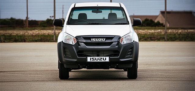 Isuzu D-Max Single Cab front view